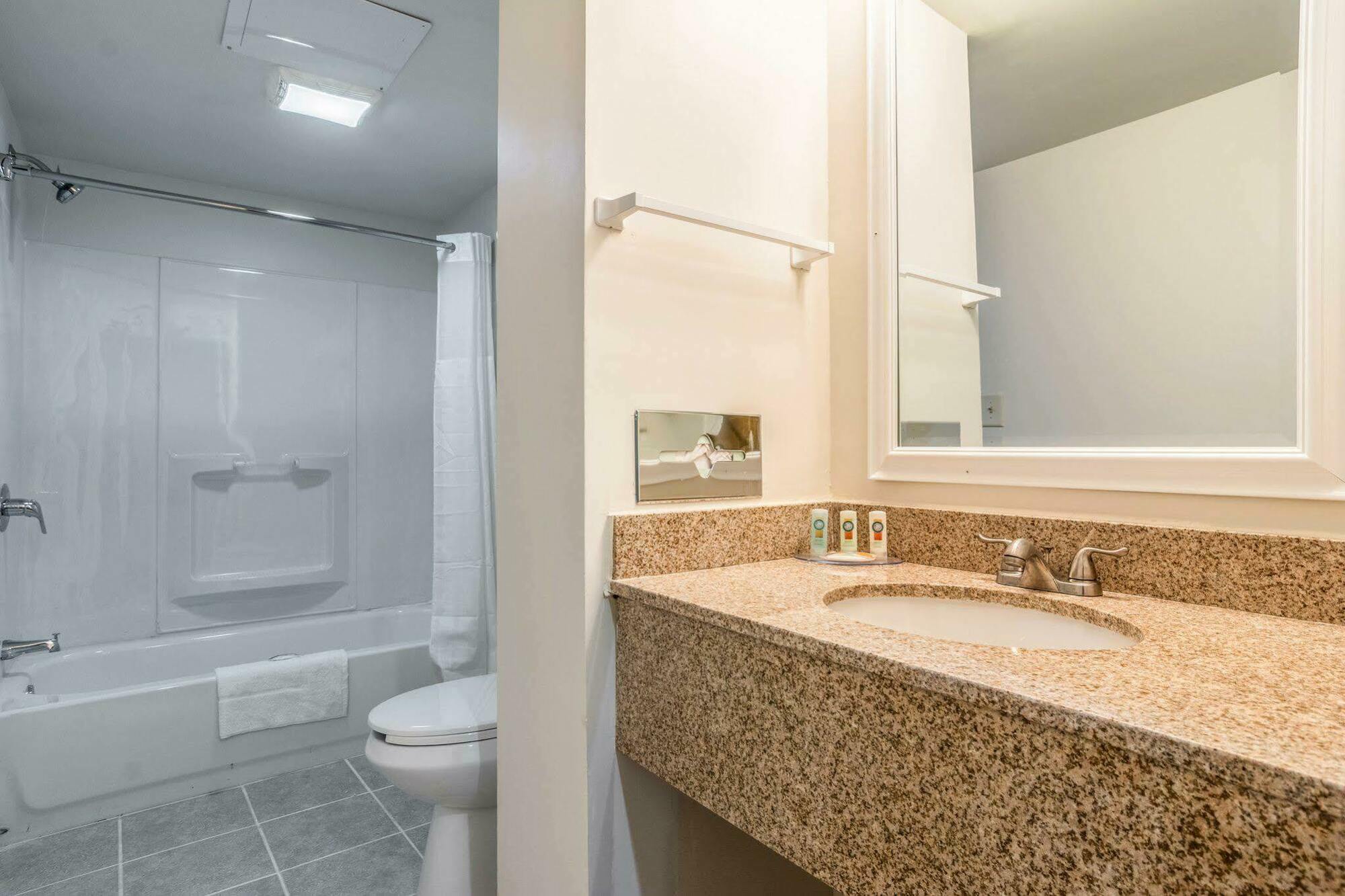 Days Inn By Wyndham Hartsfield Jackson Atlanta Airport West College Park Extérieur photo